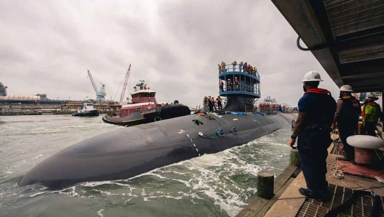 САЩ пуснаха на вода една от най-смъртоносните многоцелеви атомни подводници 