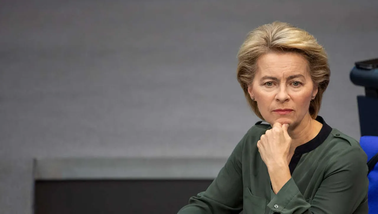 Нейни поддръжници твърдят че по строгият контрол от нейна страна