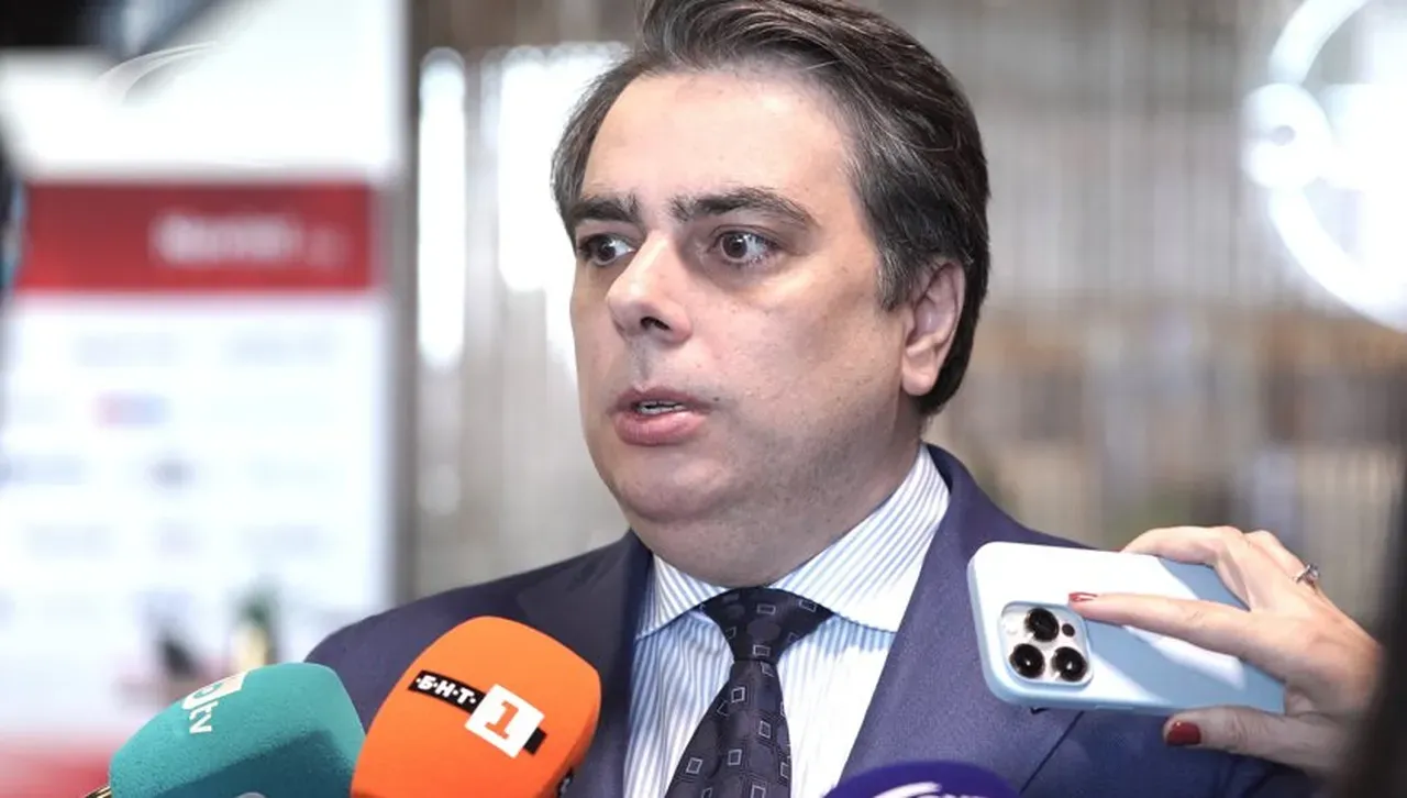 Асен Василев: Най-накрая България е равна институционално на другите народи в Европа! 