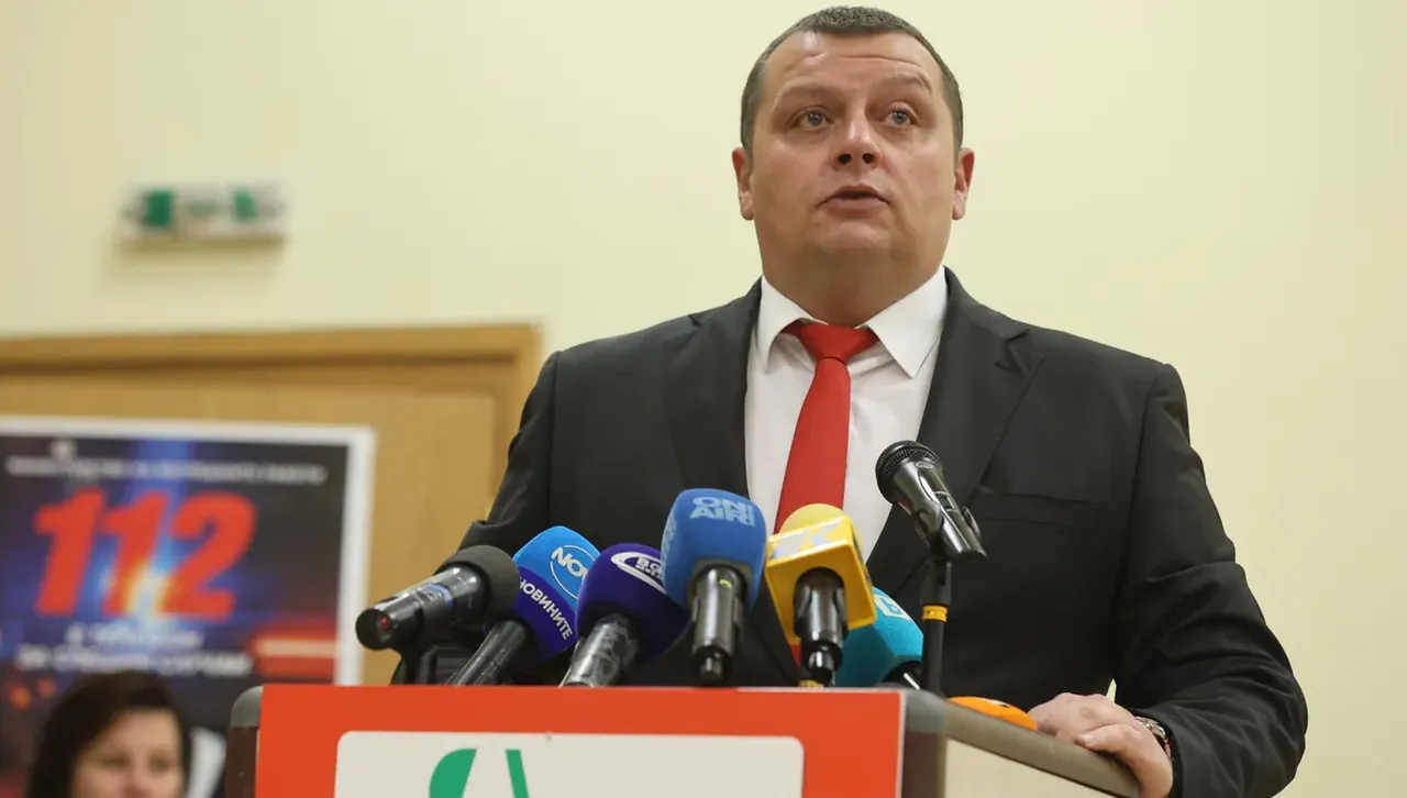 Двата шведски самолета са в готовност да се включат в гасенето на пожарите у нас