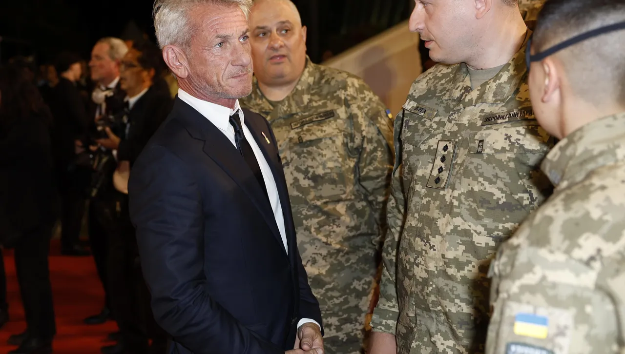 Шон Пен пристигна в Киев - избра среща със Зеленски вместо да получи третия си "Оскар"