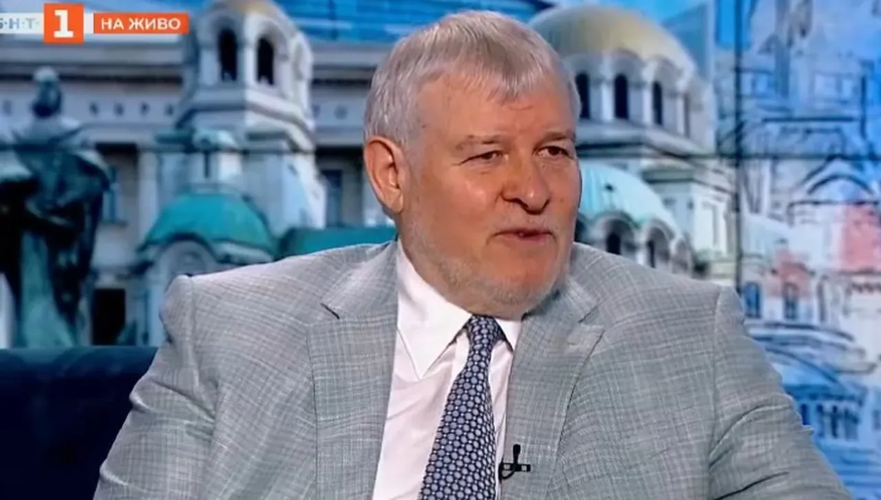 Румен Христов: Искаме Радев не да ни помага – просто да не ни пречи