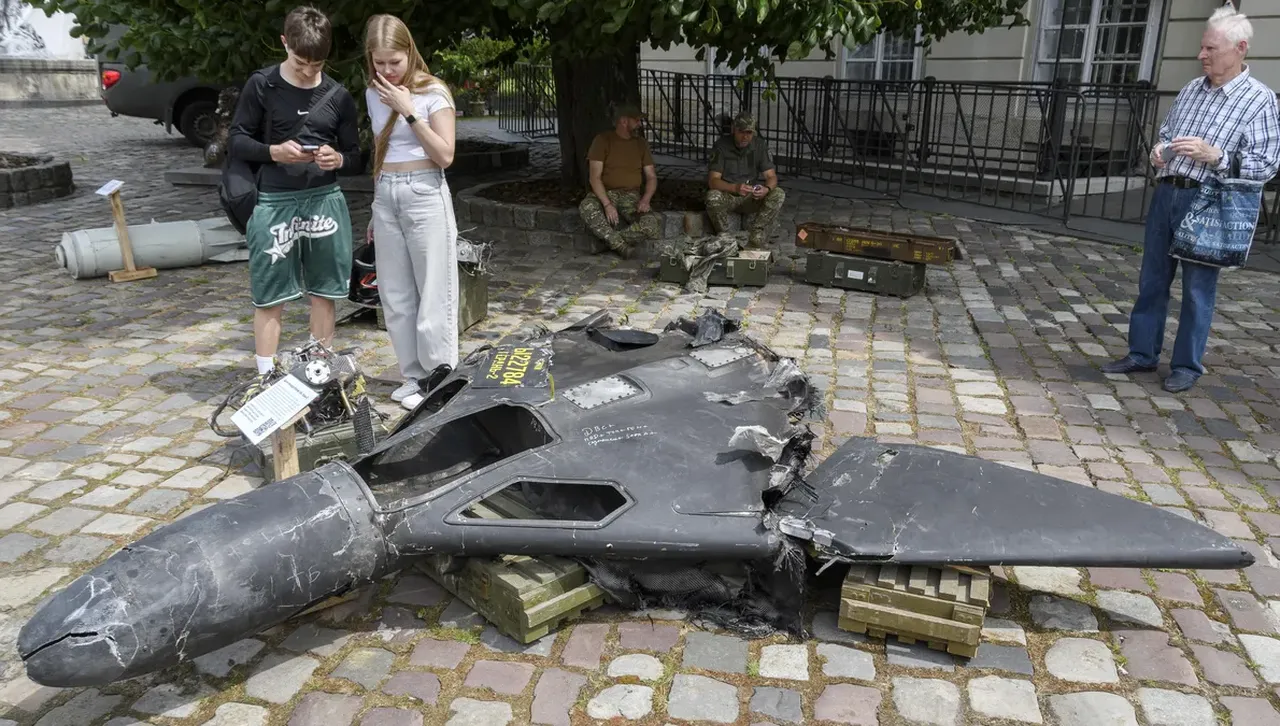 Последиците от руските атаки с дронове в Киев: 5 ранени, включително дете