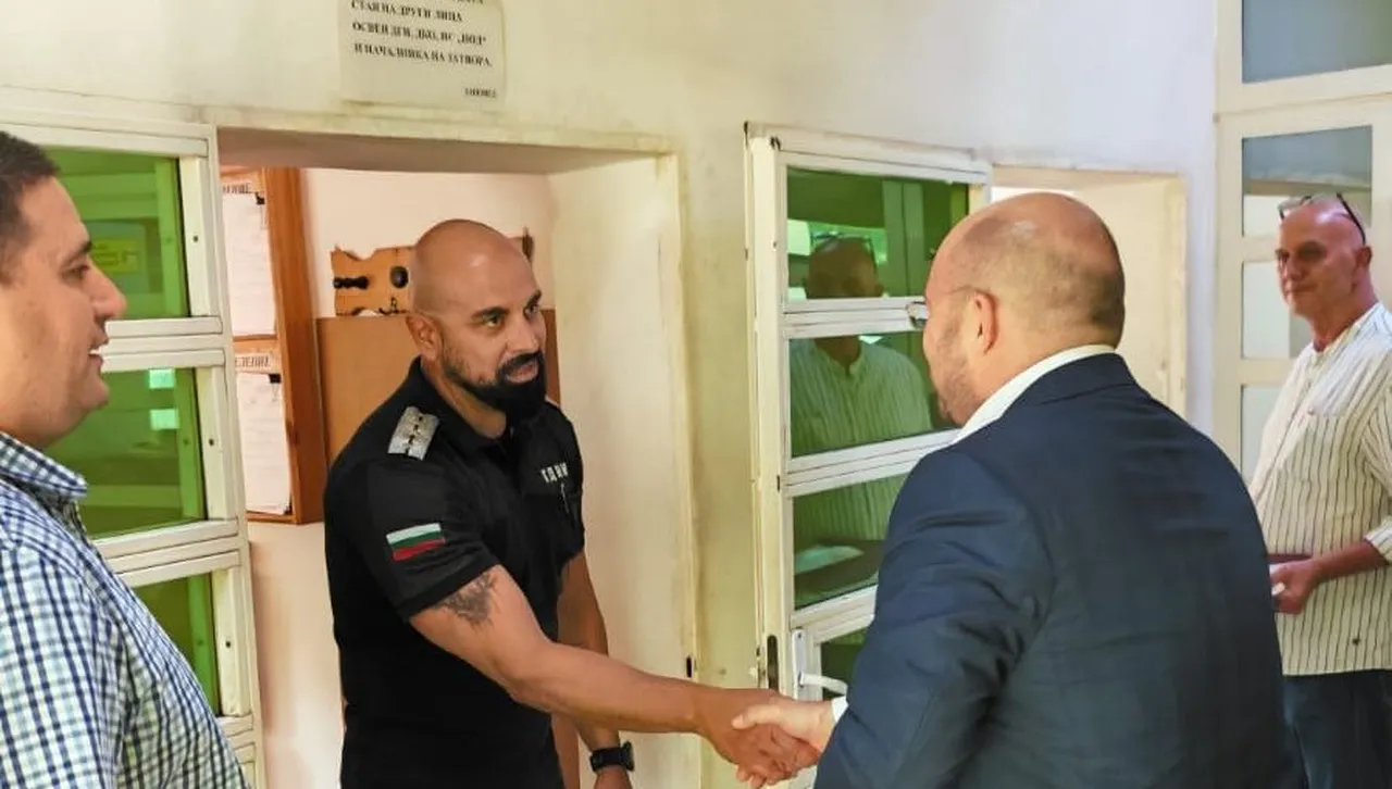 Министър Георгиев: Въвеждаме регулярни проверки за наркотици и други забранени вещества в затворите