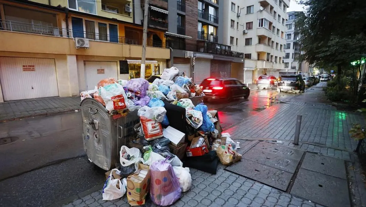 Столична община обвини фирми за боклука в саботаж, търси помощ от Елин Пелин и Ботевград