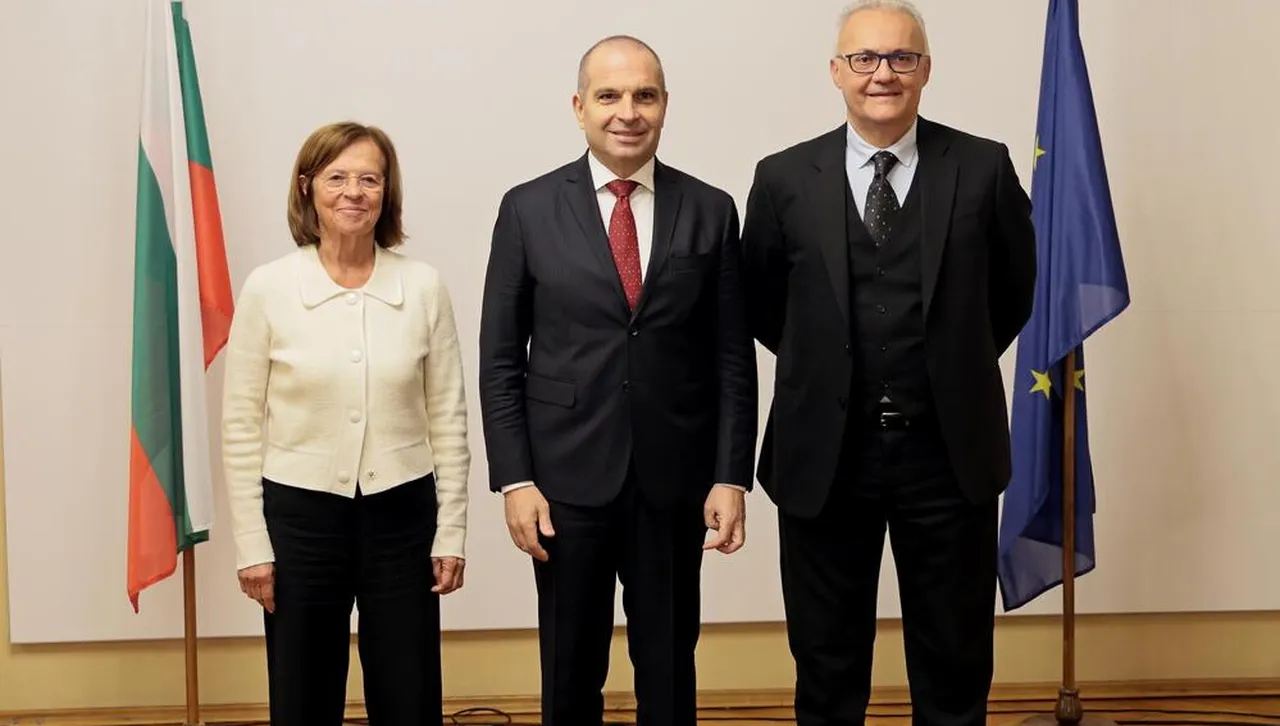 Гроздан Караджов: Европа има нужда от нови мостове между България и Румъния