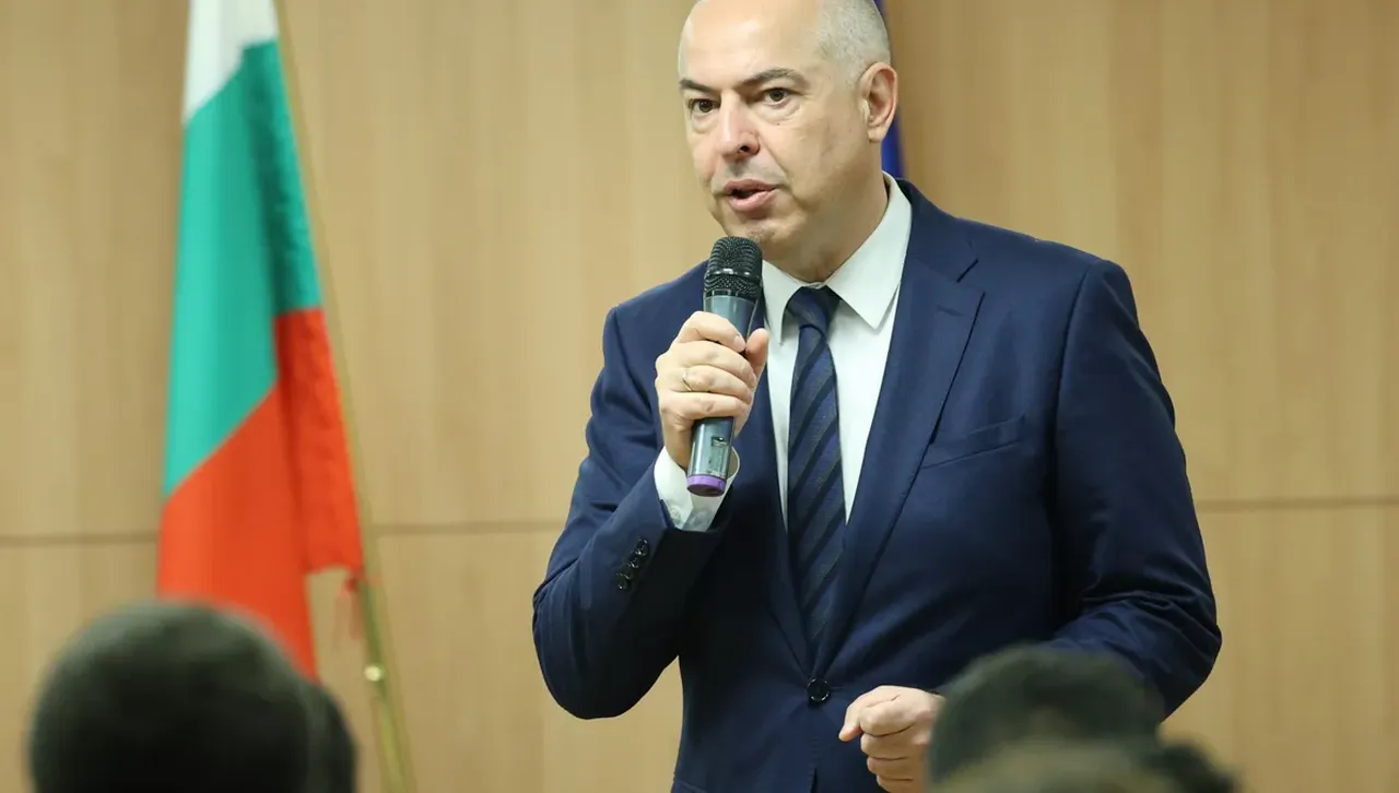 Отиваме не просто към свят без журналистика а и без