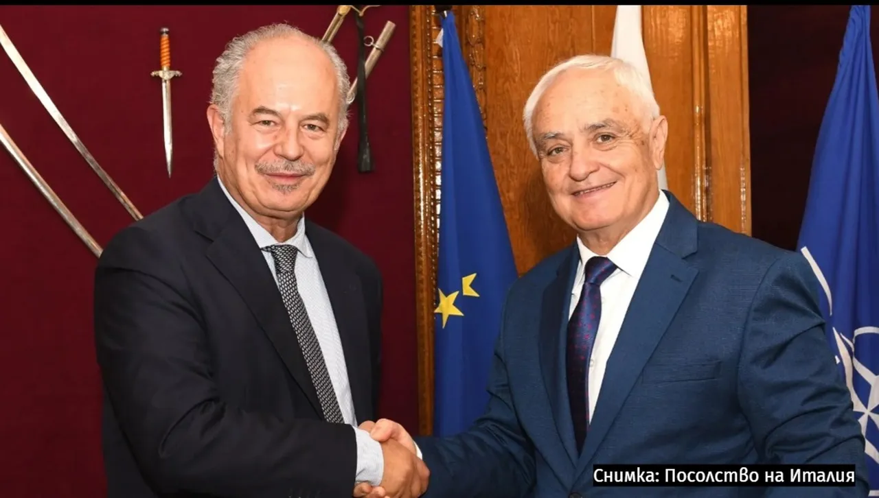 България и Италия подписват споразумението за  база на НАТО в Кабиле