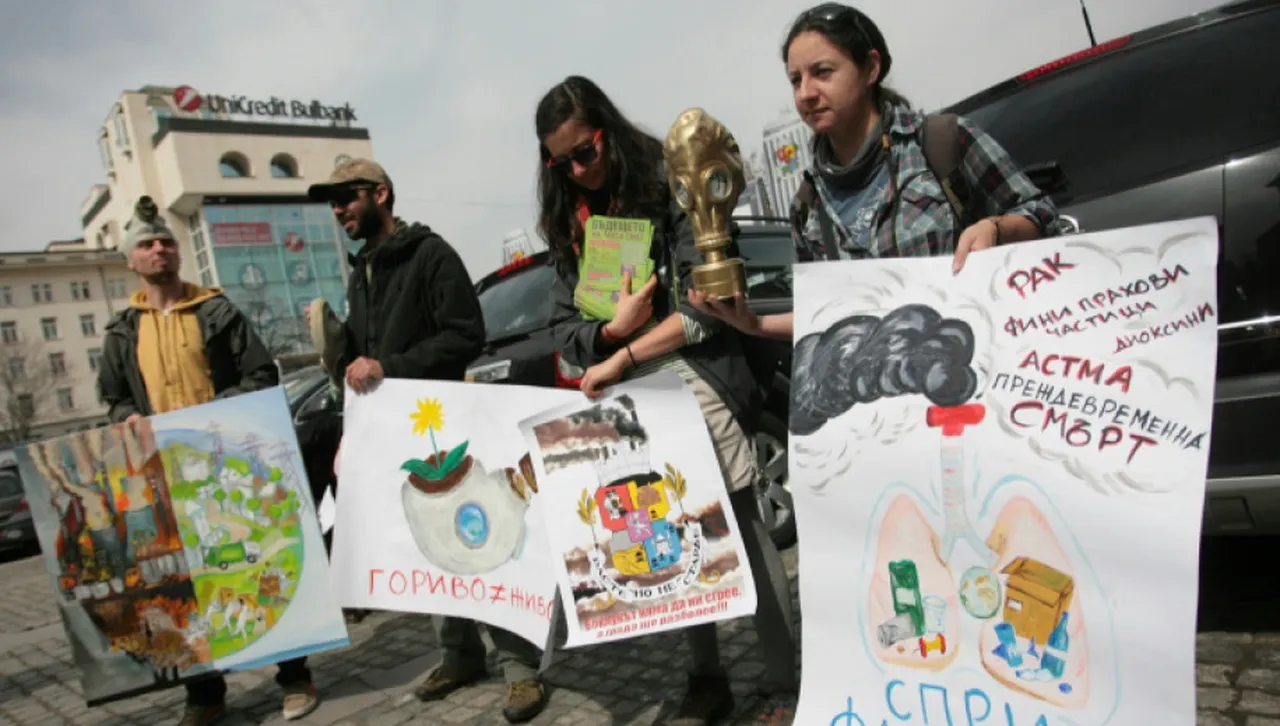 Делото за изгаряне на отпадъци до Върбовка се гледа отново в Административния съд 