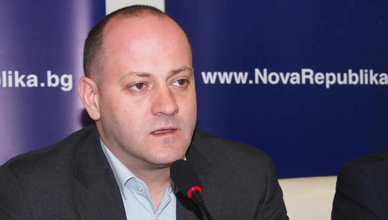 Радан Кънев: Спешни мерки за опростяване на регулациите за отбранителната индустрия