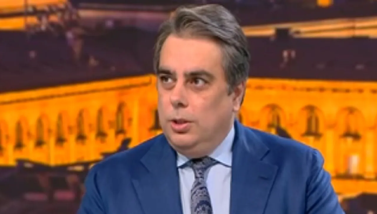 Асен Василев: Трябва да се сметне абсолютно целият бюджет отначало 