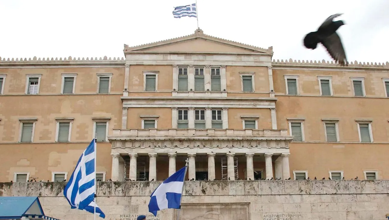 Социологическите проучвания в Гърция вещаят лоши новини за партиите - раздробяването продължава