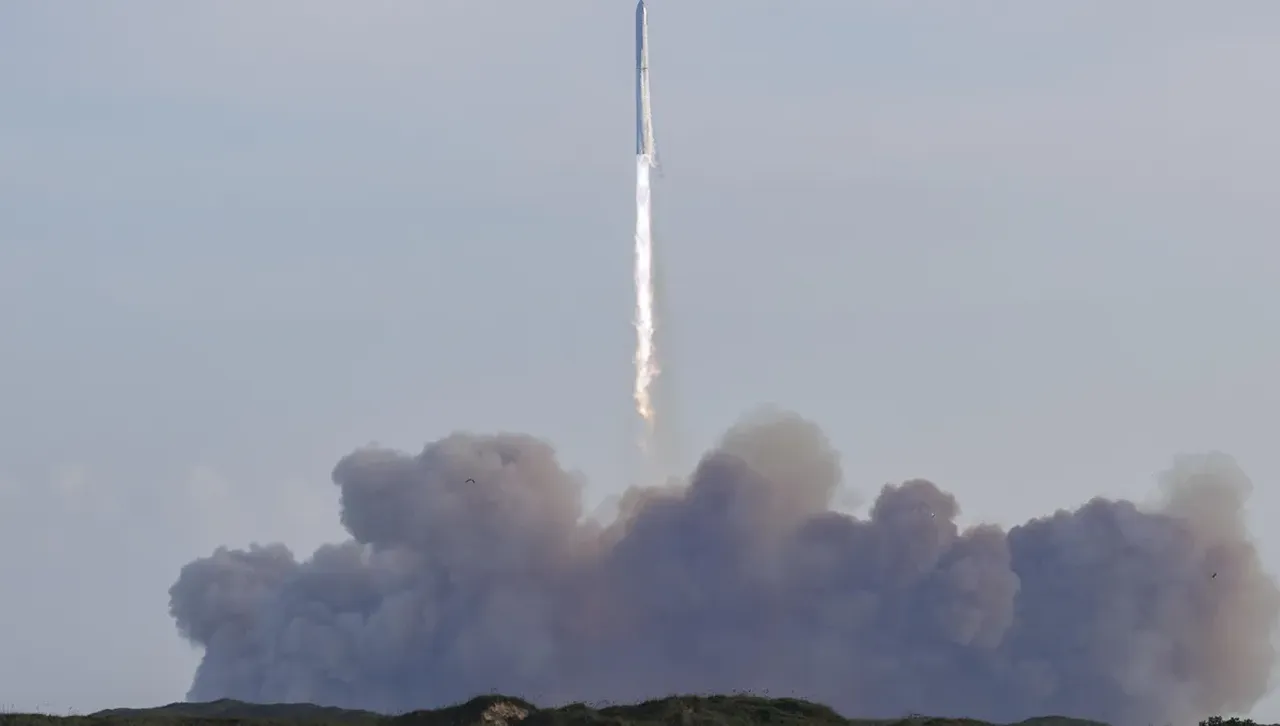 Starship на SpaceX с небивал успех: изстреля 8 спътника в орбита 