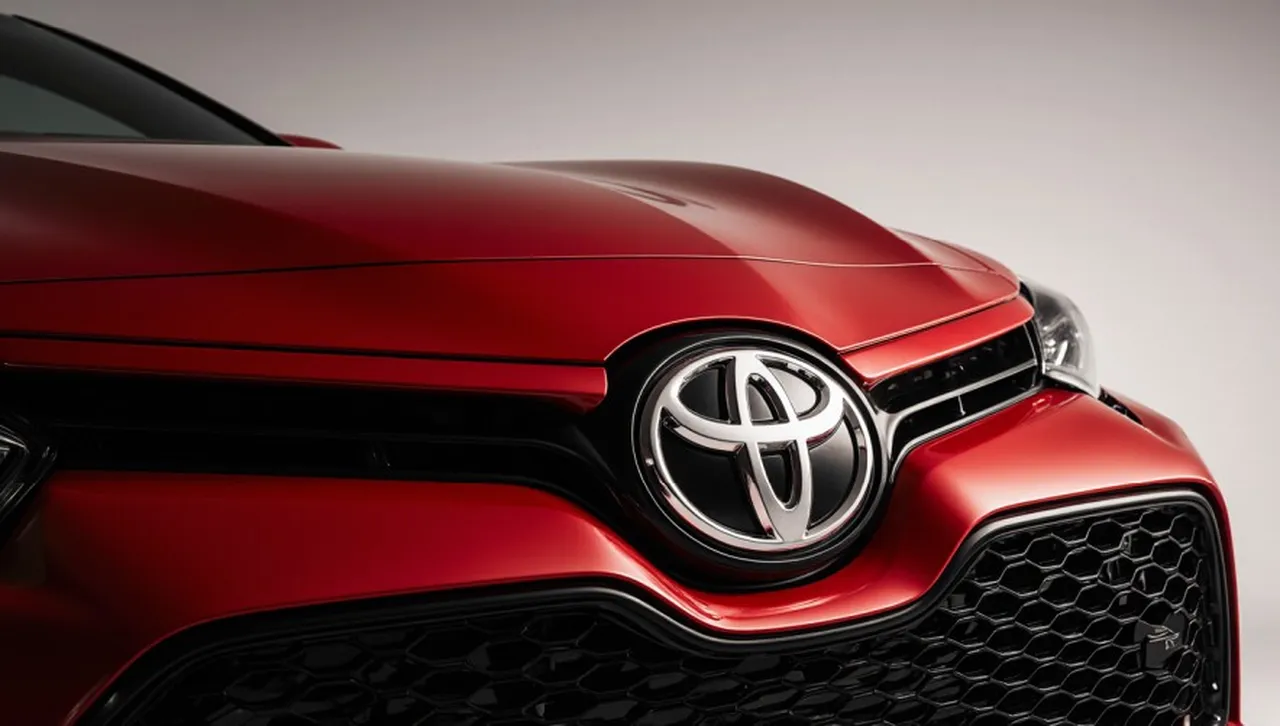 Битката за solid-state батериите: Toyota срещу Mercedes, BMW и китайските гиганти