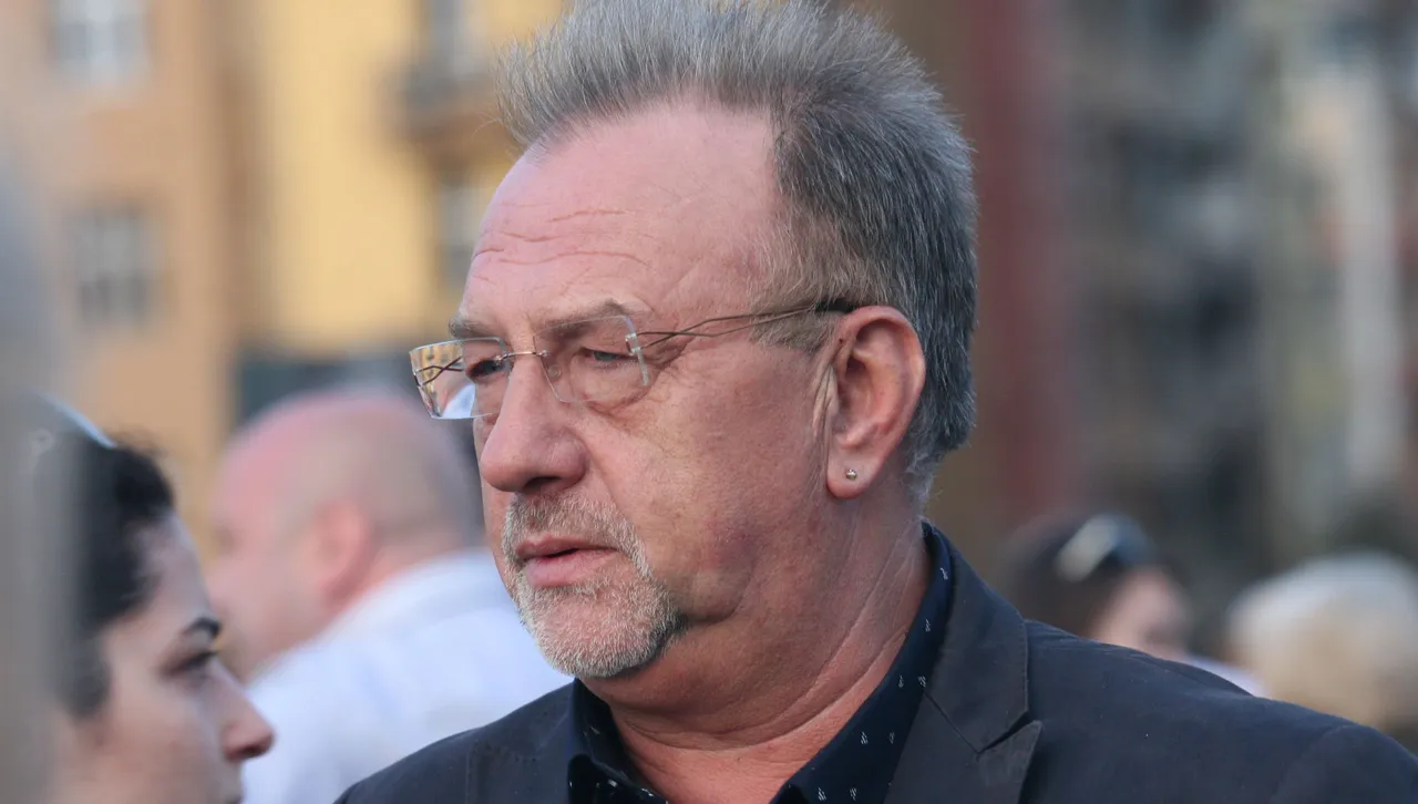 Събота, 6 декември 2025