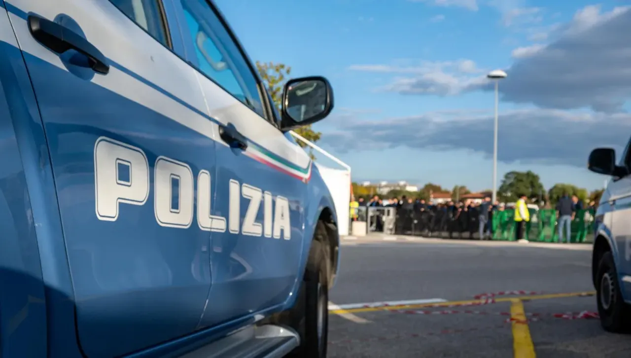 Бомба взриви автомобила на известен италиански журналист от телевизия RAI