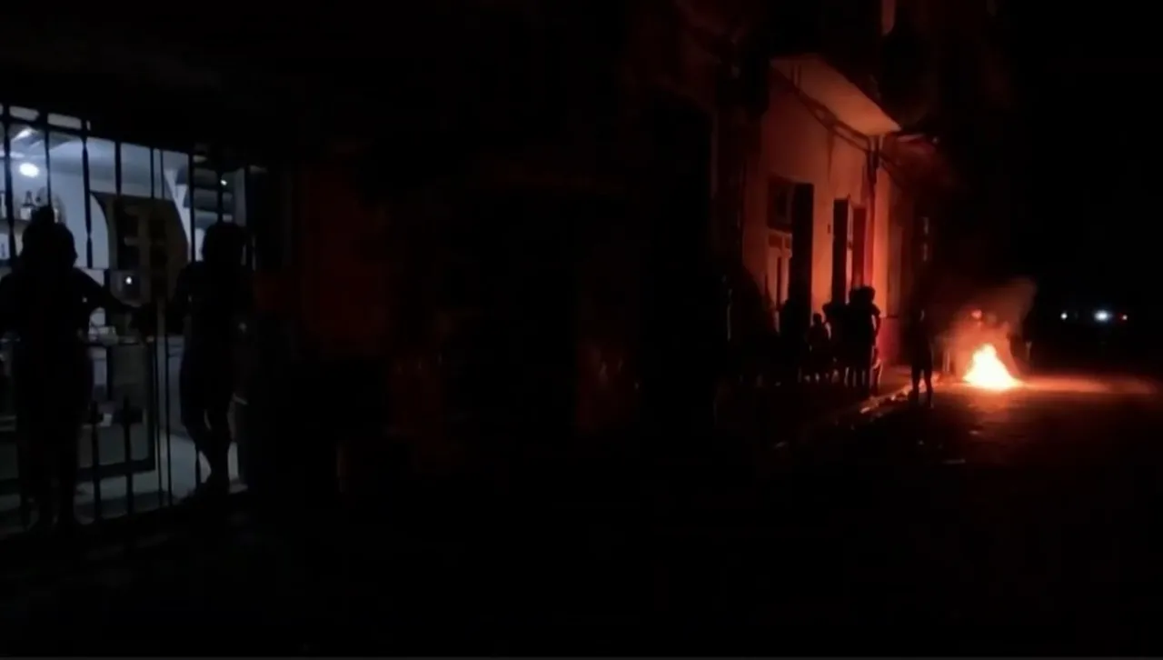 Цяла Куба е без ток след срив на националната електрическа мрежа