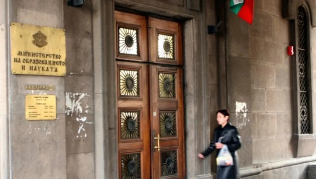 Днес министърът в оставка Красимир Вълчев съобщи че при проведената