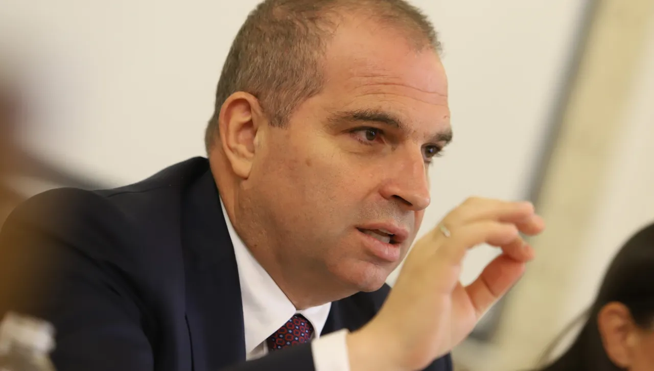 Уволнение на шефа на Автомобилна инспекция, боди камери и ротация на инспекторите – Караджов обяснява мерките