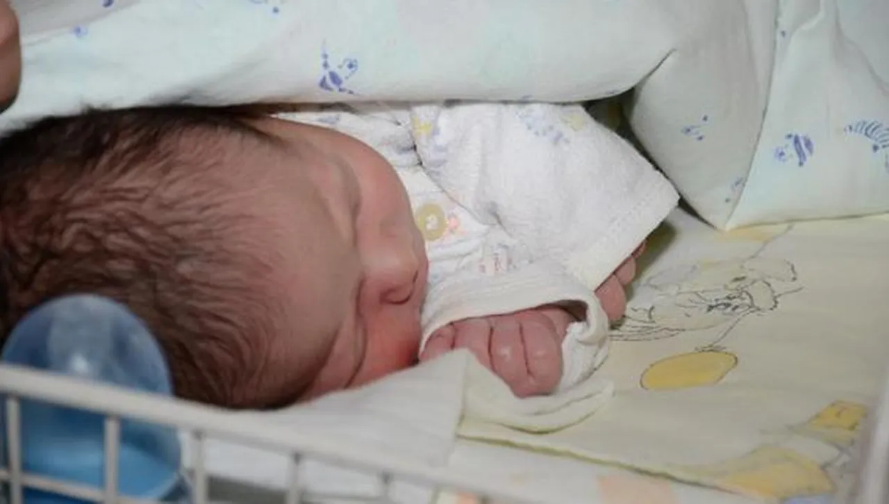 Битка за живот: Лекарите от ИСУЛ извършиха животоспасяваща трансплантация на 2-месечно бебе