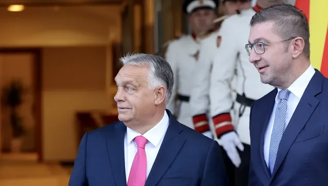 Мицкоски се среща с Орбан 