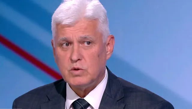 Военният министър заля ефира с путински опорки