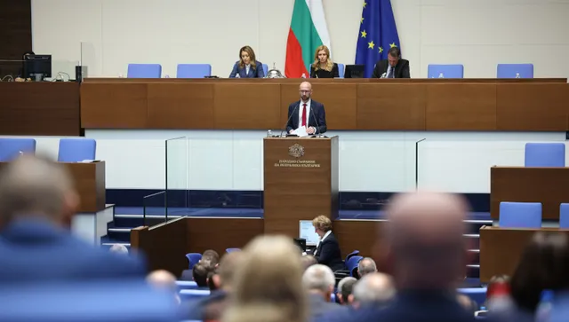 Депутатите гласуват на първо четене мерки срещу високите цени