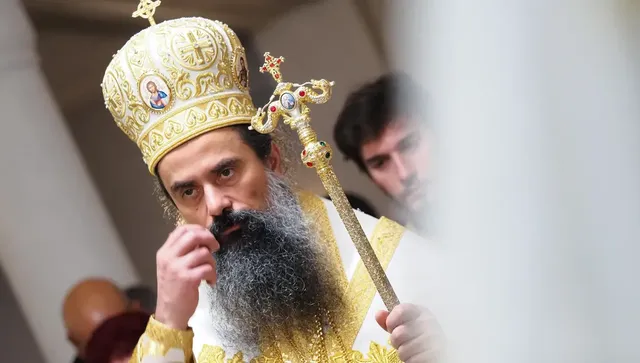 Патриарх Даниил не е папа Франциск, но е обсебен от небесна амбиция...