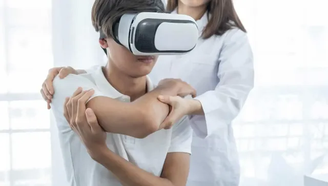 Нов уред за рехабилитация с виртуална реалност възстановява пациенти в Бургас 