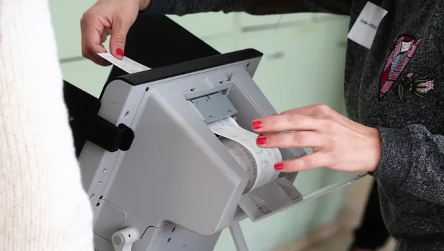 Коалицията ПП-ДБ внесе законопроект за изцяло машинно гласуване