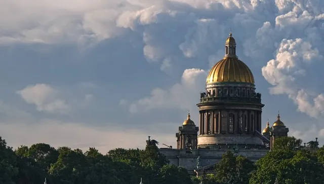 Украински дрон порази огромен склад край Санкт Петербург