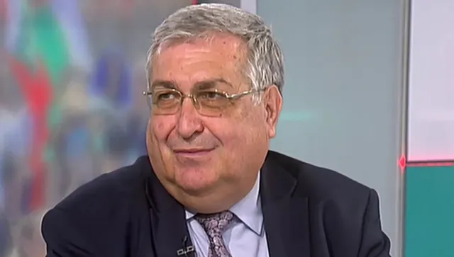 Проф. Близнашки за оставката на Радев: Това е „акт на абдикация“, удивихме целия свят...