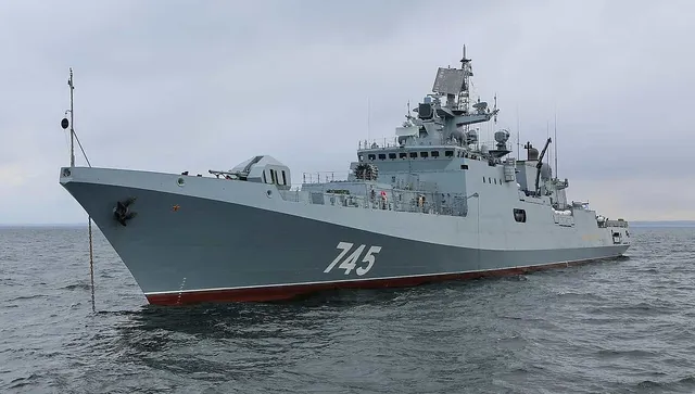 Украинските сили поразиха фрегатата „Адмирал Григорович“ в Новоросийск