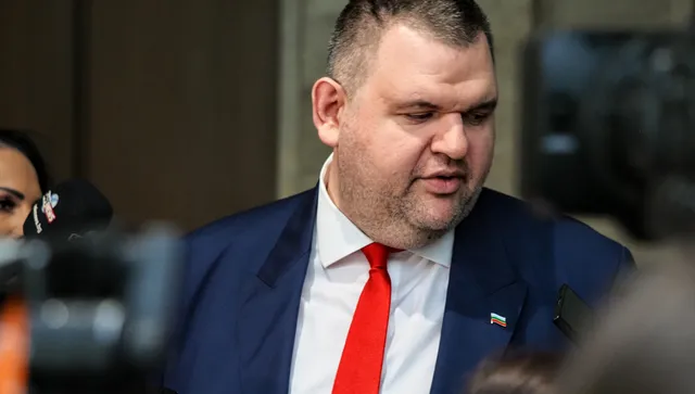 Делян Пеевски настоява за изслушване на Демерджиев:  Цялата истина за моите полети! Цялата истина за мантинелите! 