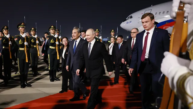 Путин пристигна на държавно посещение в Китай - ще получи "директна информация"