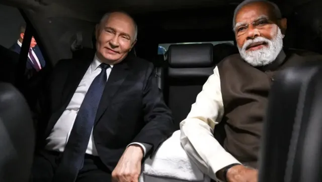 Попитаха Путин защо избива рускоезични украинци, той се направи на луд