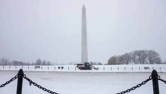 Десетки са жертвите на студа и леда, завладял САЩ