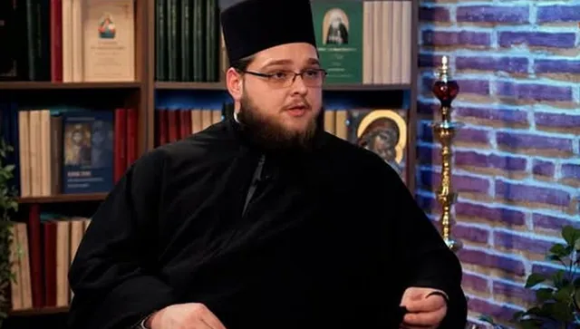 Арсений прогони отец  Иван, но назначи монах от Троянския манастир за духовен надзорник на Сливенска епархия