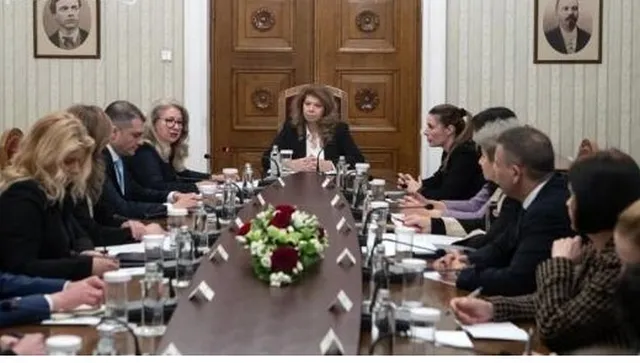 Министърът на туризма: Взимаме мерки за облегчаване на туристическия бизнес заради кризата в Близкия изток 