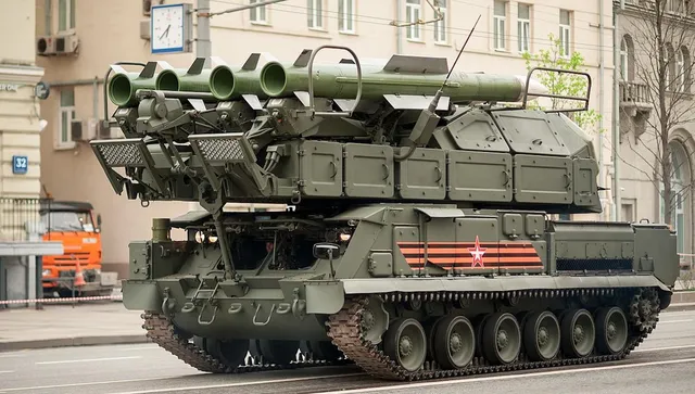 Украйна взриви 2 зенитно-ракетни комплекса „Бук“ в Брянска и радар "Триумф" в Донецка област