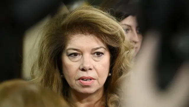 Президентът Йотова посрещна управителя на БНБ Димитър Радев