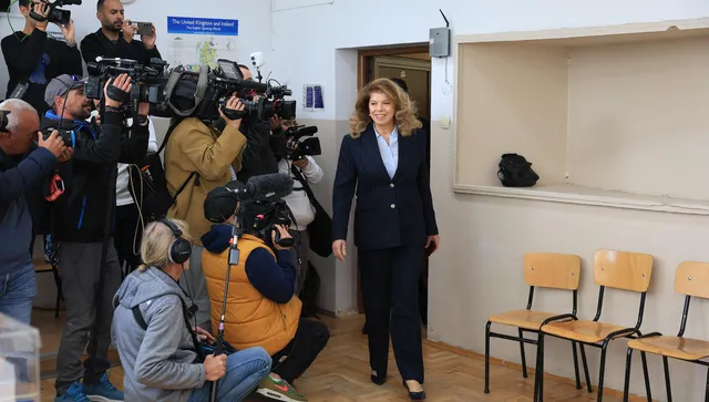 Илияна Йотова гласува за обединение, да се спре с разделението и „омразата помежду ни“