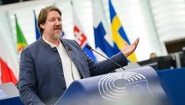 Вайц пред ЕП: РСМ трябва да изпълни условието за конституционни промени, за да продължи в евроинтеграцията