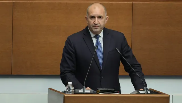 Румен Радев: Най-вероятно няма да избегнем теглене на нов външен дълг 