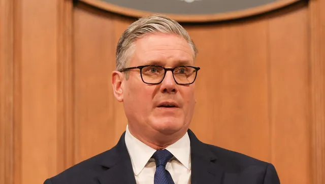 Стармър: Все още предстои много работа по отварянето на Ормузкия проток