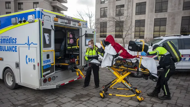 Една от най-смъртоносните истории в Канада: Стрелба в училище с 10 загинали