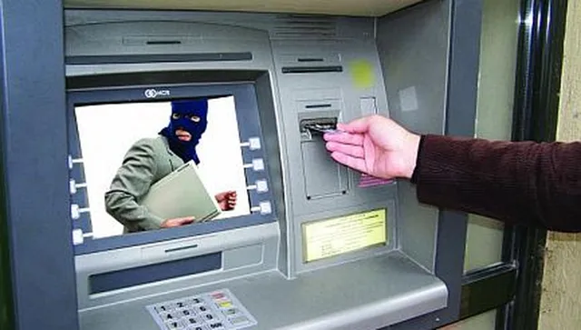 Разбиха банков клон в "Овча купел", два банкомата са повредени