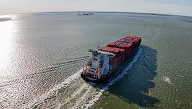 Цените на петрола се понижиха значително, след като Доналд Тръмп съобщи за деескалация с Иран 