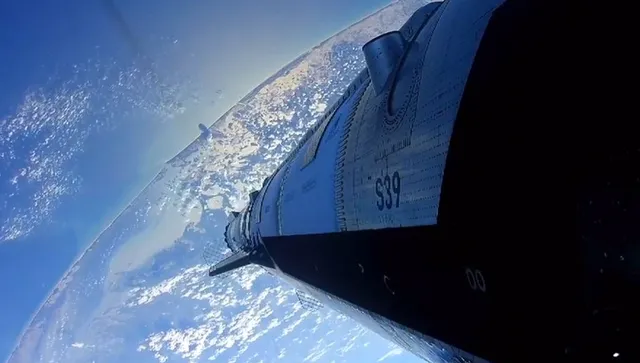 Starship на SpaceX приводни успешно след тестов полет
