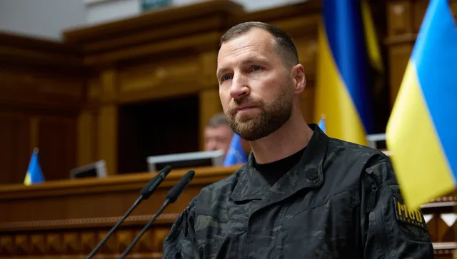 Украинската Рада одобри за министър на отбраната Евген Хмара 